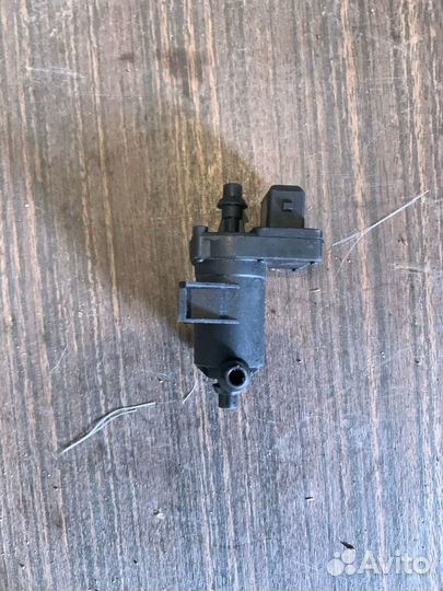 Клапан вакуумный mercedes W140 C140