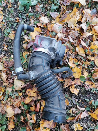 Дроссельная заслонка Nissan tiida