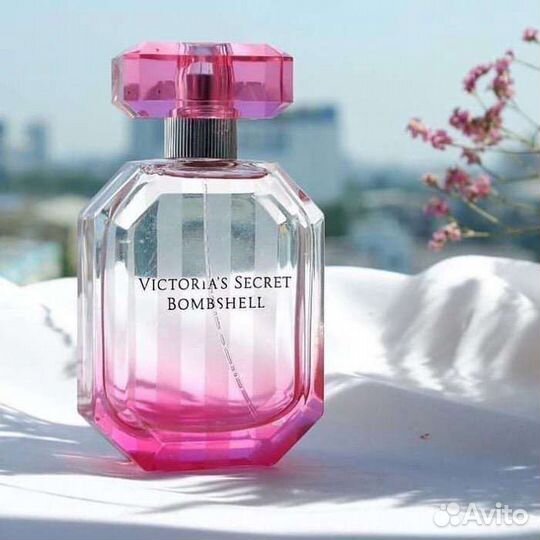 Victoria's secret bombsheell