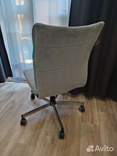Компьютерное кресло бу очень хорошее состояние