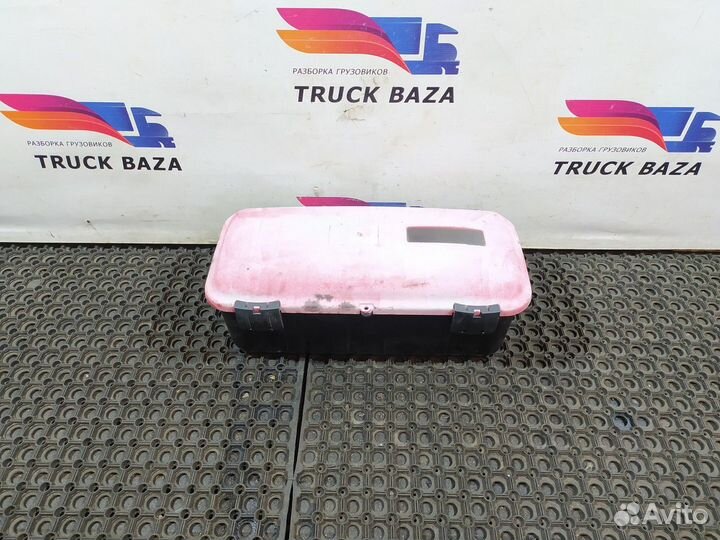 Бардачок огнетушителя Iveco Stralis