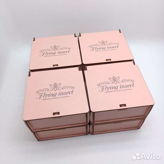 Деревянные коробочки с логотипом 11х11х5см