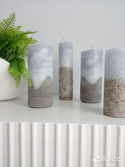 Свечи на бетоне