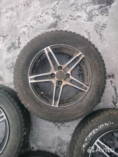 Литые диски r15 на ваз, в сборе