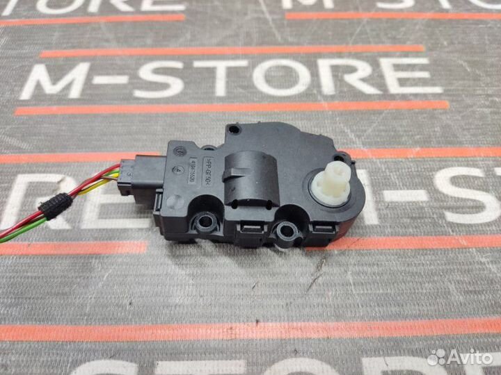 Привод заслонки отопителя Mercedes-Benz S-Class