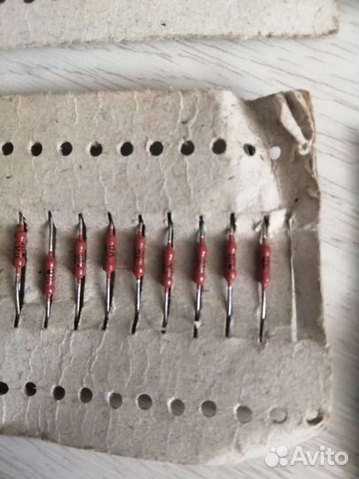 Конденсаторы, резисторы, диоды