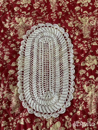 Салфетки, воротнички вязаные крючком