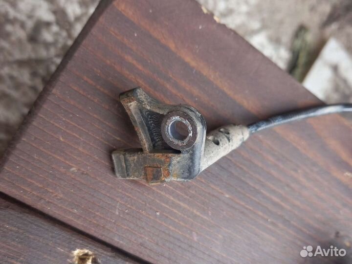 Peugeot 308 передний датчик абс