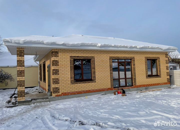 Кирпич облицовочный пустотелый