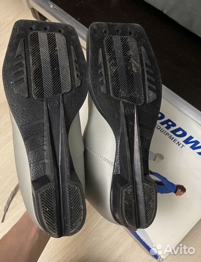 Лыжи 140 и лыжные ботинки 33 размер Nordway