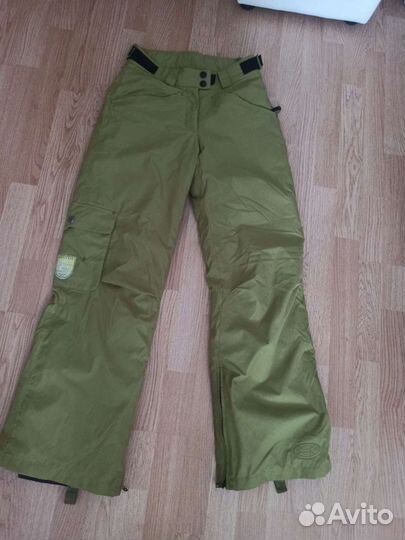 Спортивный костюм женский