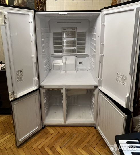 Холодильник Новый