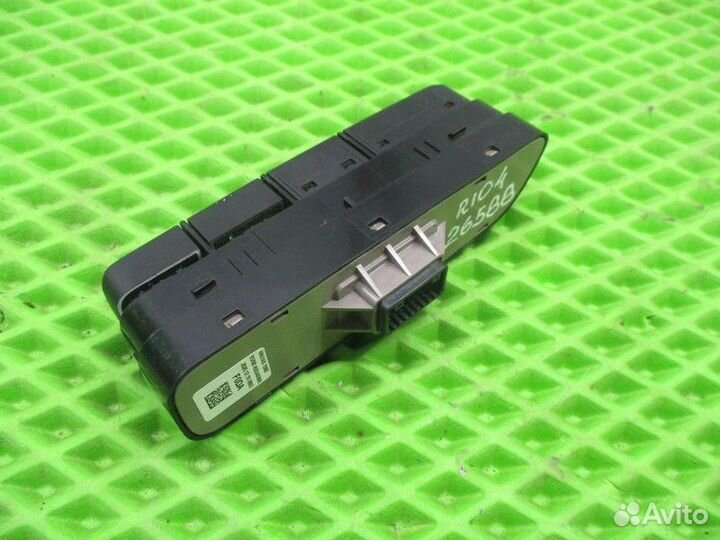 Блок кнопок Kia Rio 4 FB