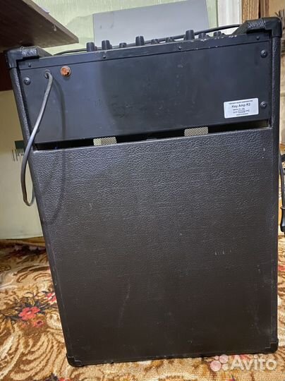 Бaсoвый комбоуcилитeль