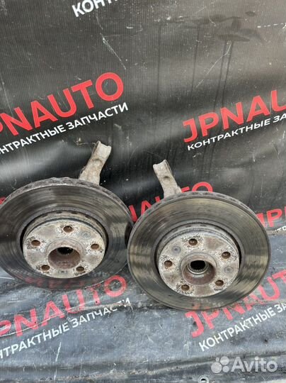 Кулак поворотный Renault Megan 3