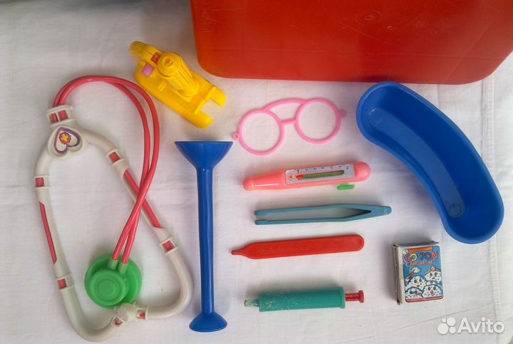 Игровые наборы Кукольный доктор, в чемодане, СССР