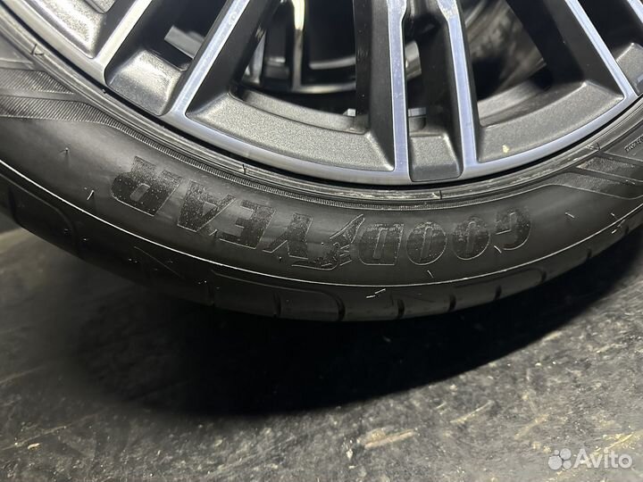 Goodyear Eagle F1 Asymmetric 3 225/45 R18 и 255/40 R18 Y