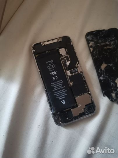 iPhone, 4 ГБ