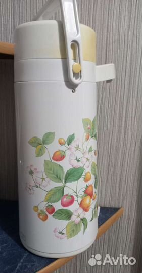 Термос с помпой Япония