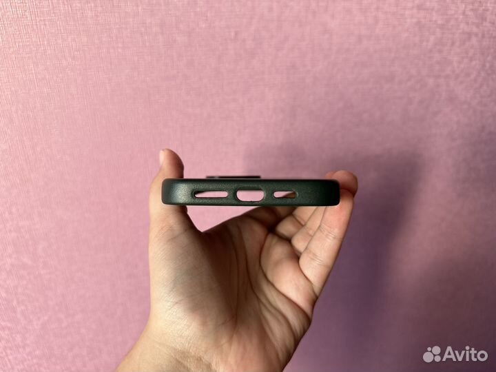 Кожаный чехол на iPhone 14 Pro Max