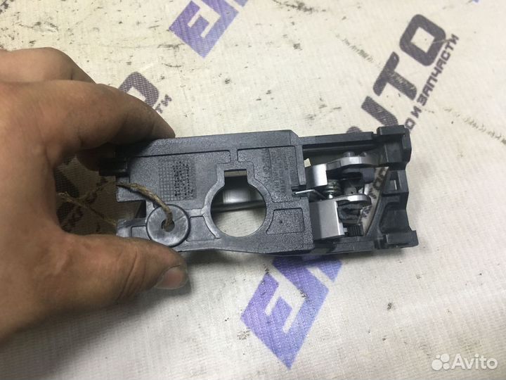 Ручка двери задней внутрен. правая Хендай Солярис