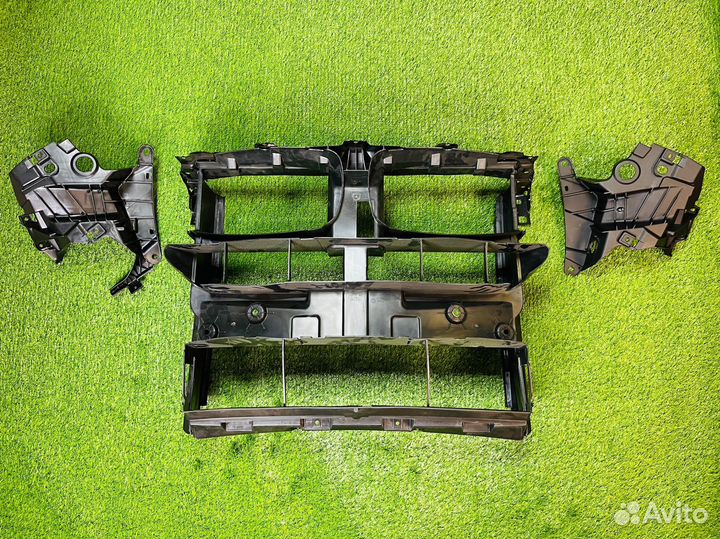 Воздуховод радиатора BMW F15 F16 Крепление крыла