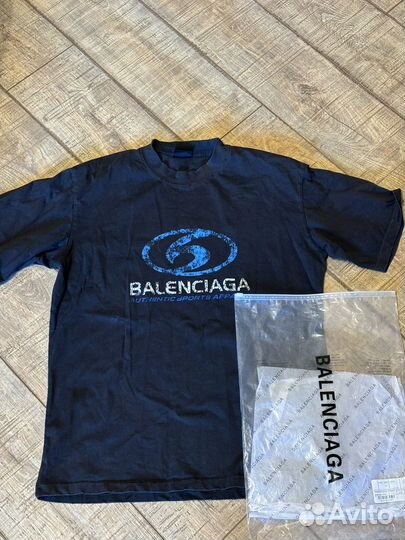 Футболка balenciaga