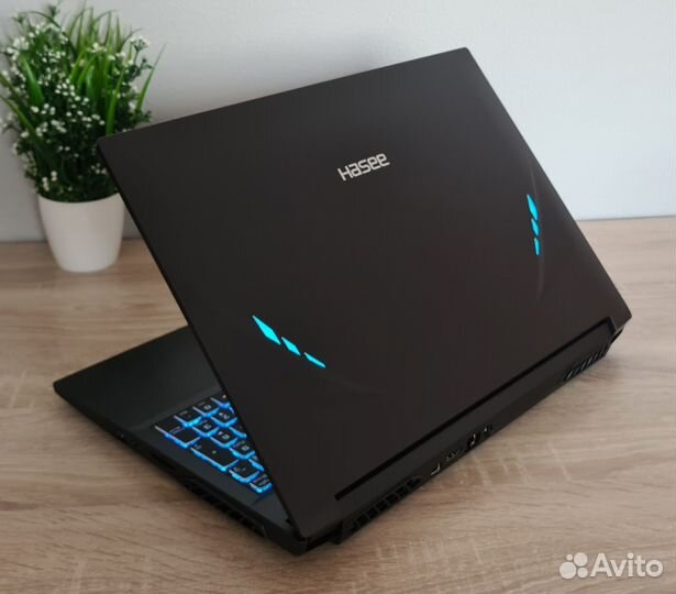 Мощный игровой ноутбук i5-11th/RTX3050