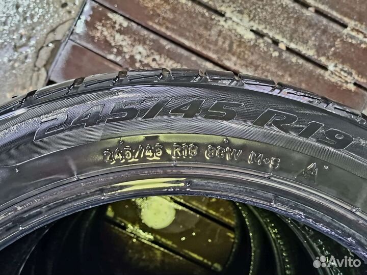 Pirelli Winter Sottozero 245/45 R19