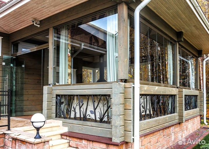 Безрамное раздвижное остекление