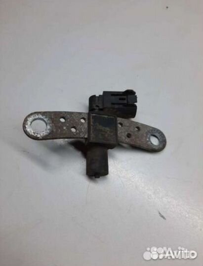 Датчик положения коленвала Рено Логан 1 Симбол