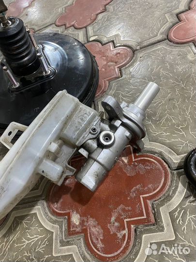 Главный тормозной цилиндр камри