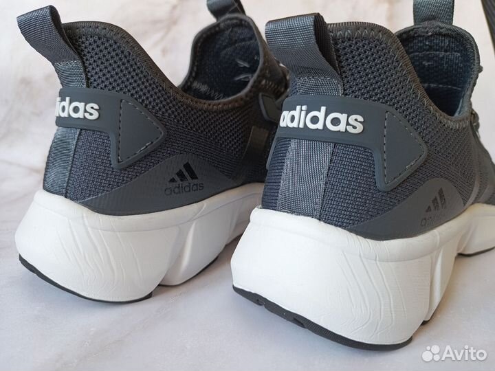 Кроссовки adidas stello