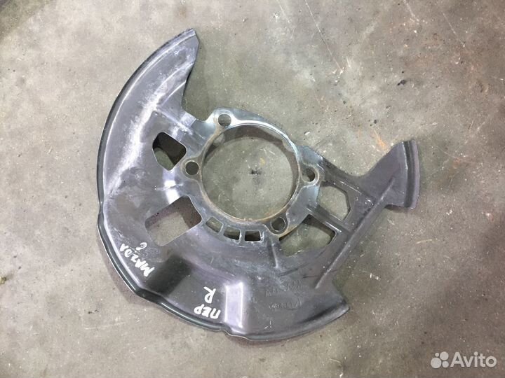 Мазда 6 Пыльник ступицы передний правый