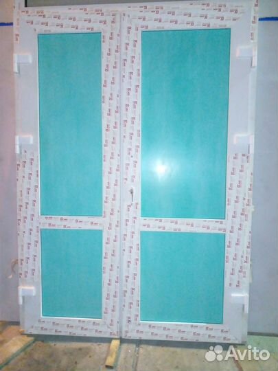 Дверь пластиковая