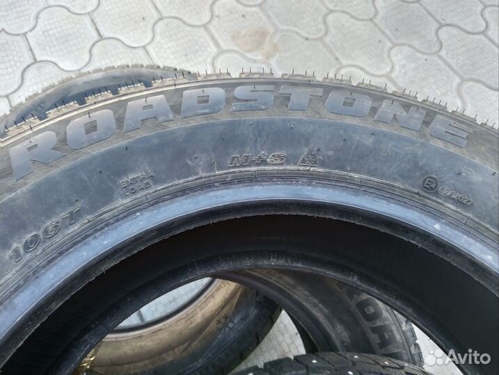 Roadstone Winguard WinSpike SUV 225/65 R17 106T