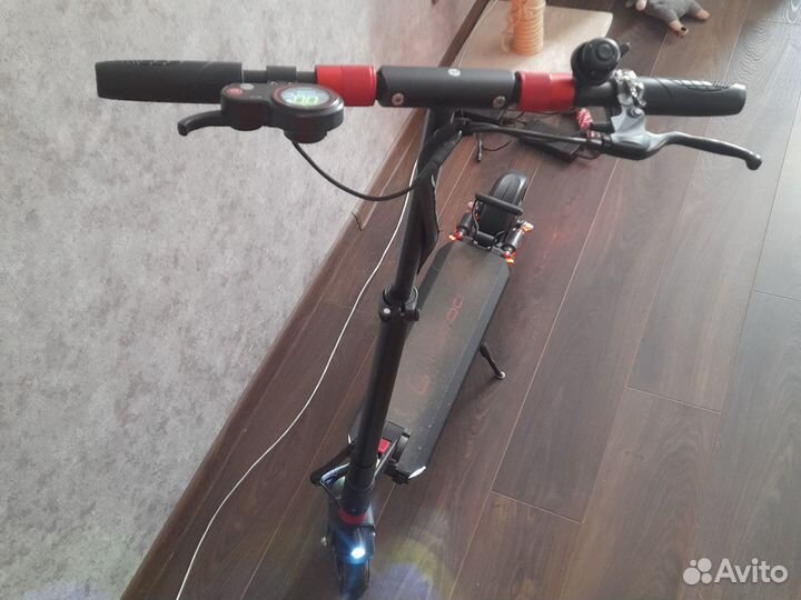Самокат взрослый электрический бу