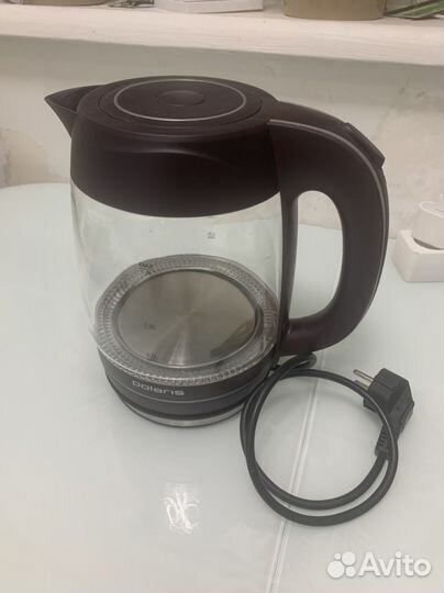 Чайник электрический (с подсветкой) новый