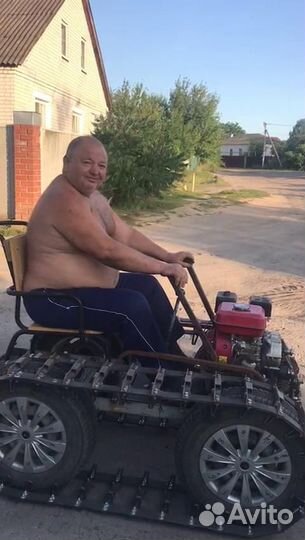 Трактор гусеничный самодельный