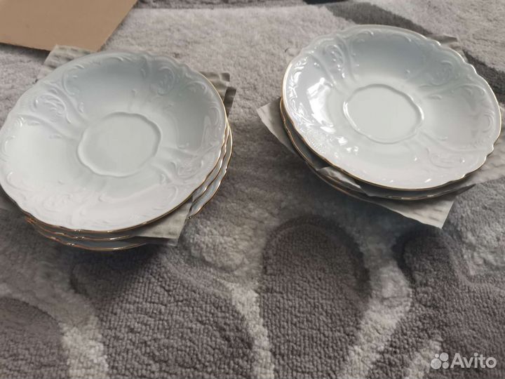 Фарфоровый чайный сервиз