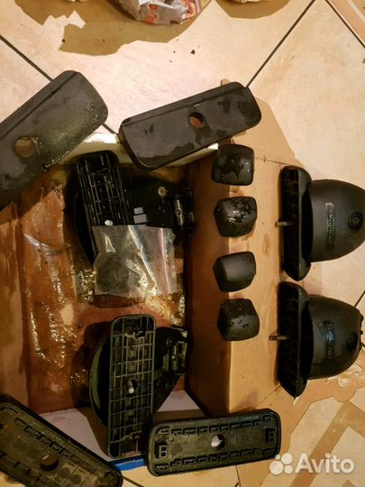 Крепления для рейлингов на маздасх7