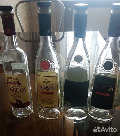 Бутылки для коллекции