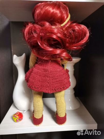 Кукла интеръерная вязаная