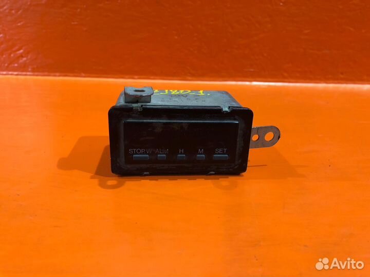 Часы салонные toyota landcruiser J8