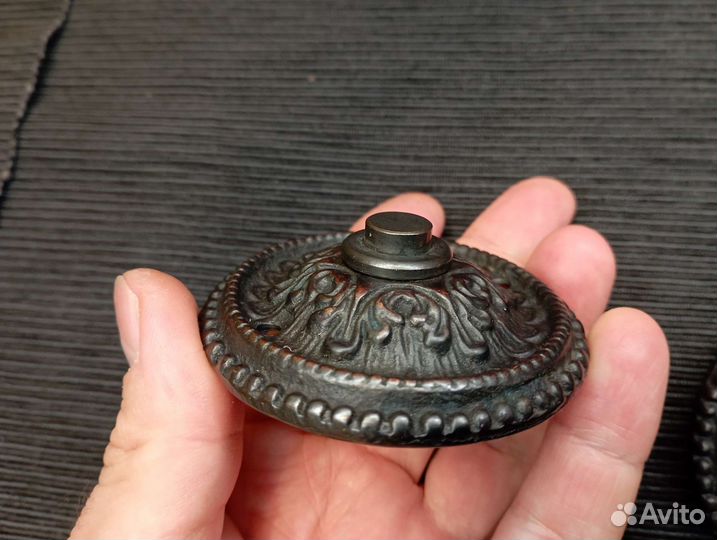 Дверной звонок - кнопка. Черненая бронза