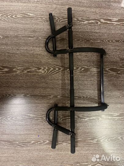 Турник в дверной проем torneo