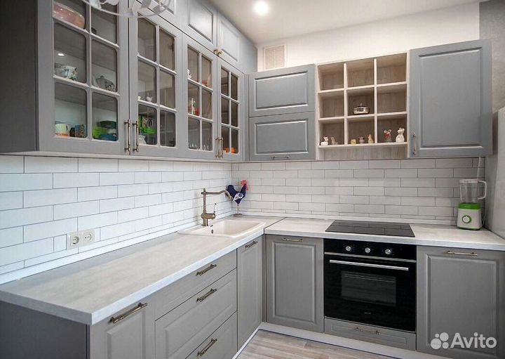 Современный кухонный гарнитур под ключ