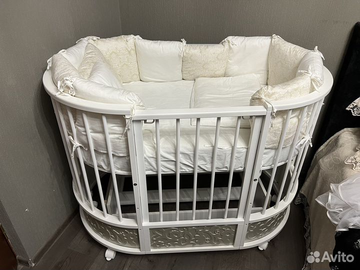 Детская кроватка