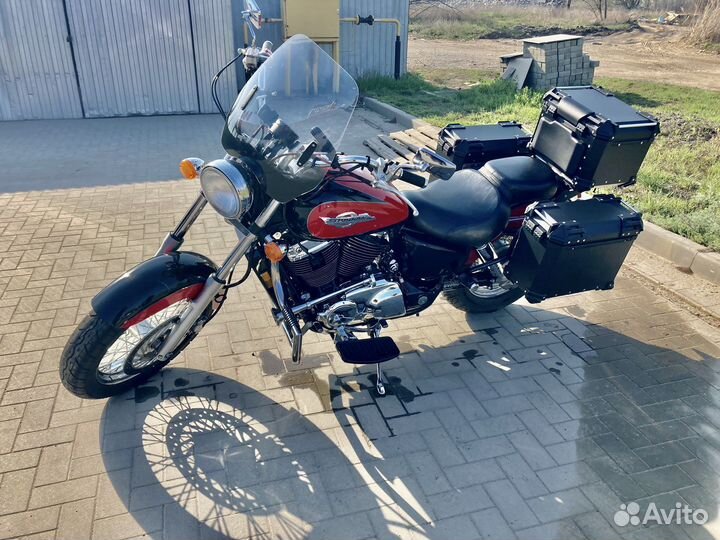 Honda shadow 1100