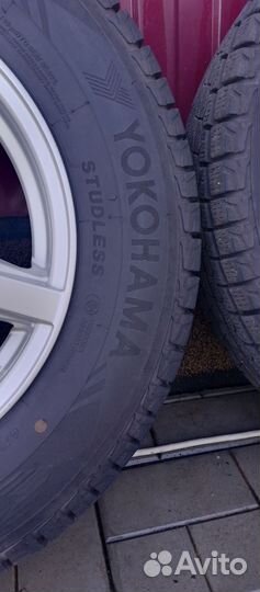 Yokohama Ice Guard G075 215/70 R16 100Q